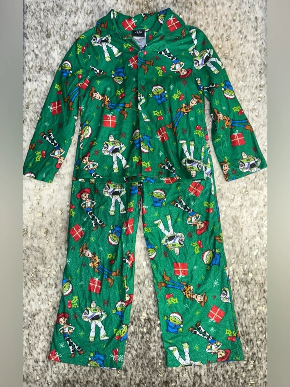 5 for $25🔥Disney Pixar Toy Story 4 Green Christmas Print Pajama Set Kids Size 6